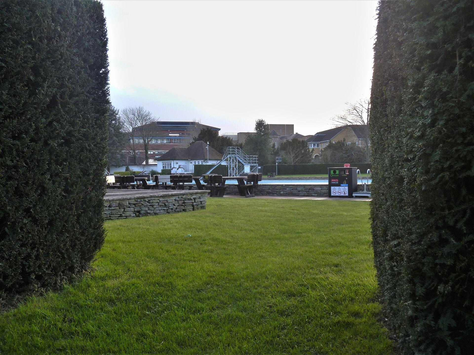 Cheltenham Lido photo 1
