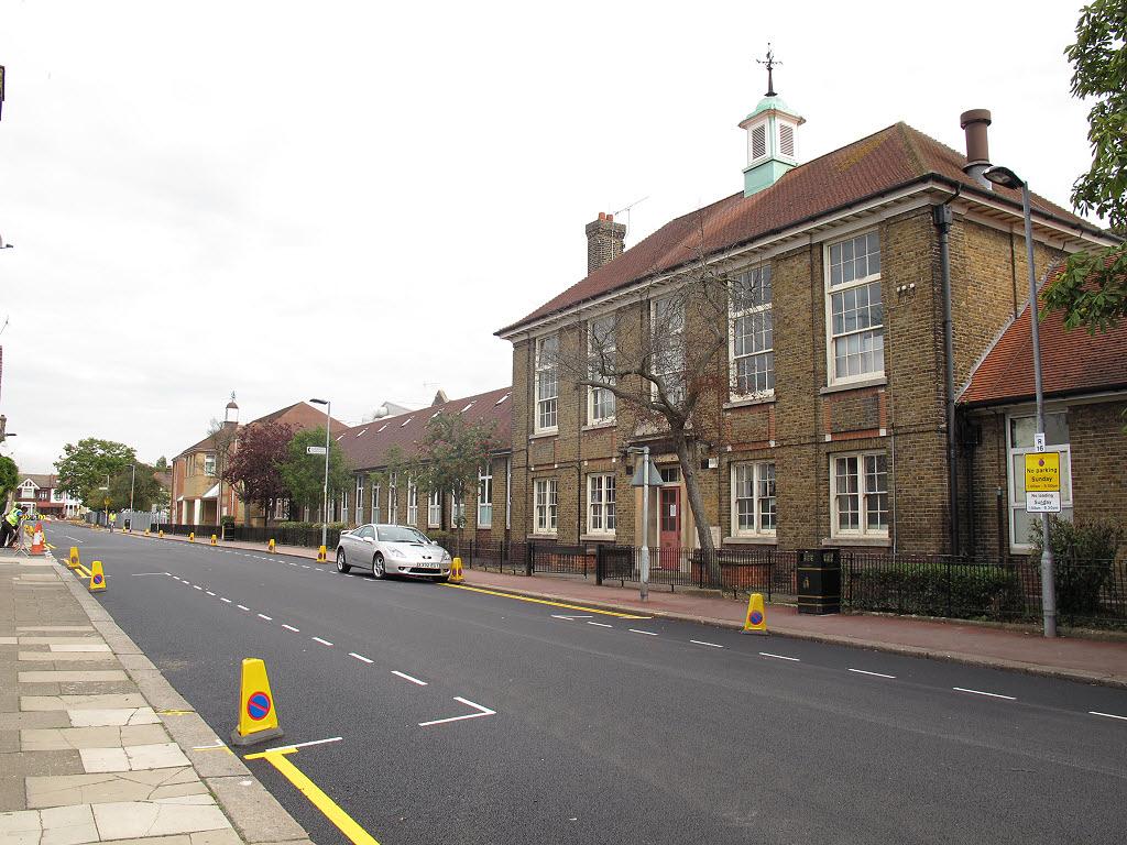 Eastbury Community School photo 1