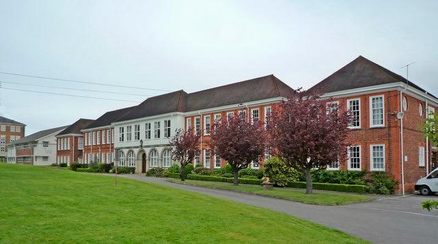 Reigate College photo 1