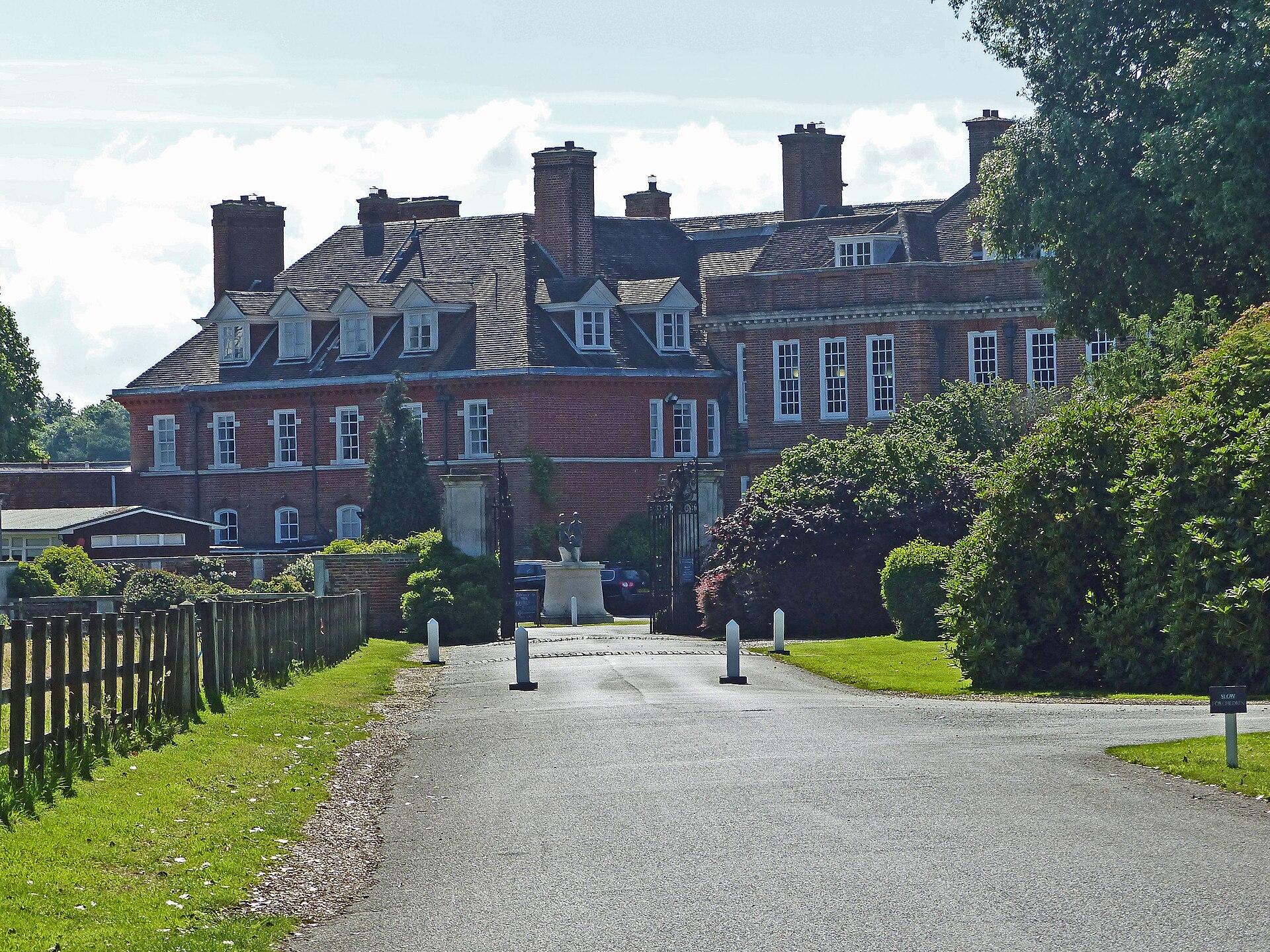 Walhampton School Tables, Lymington photo 1