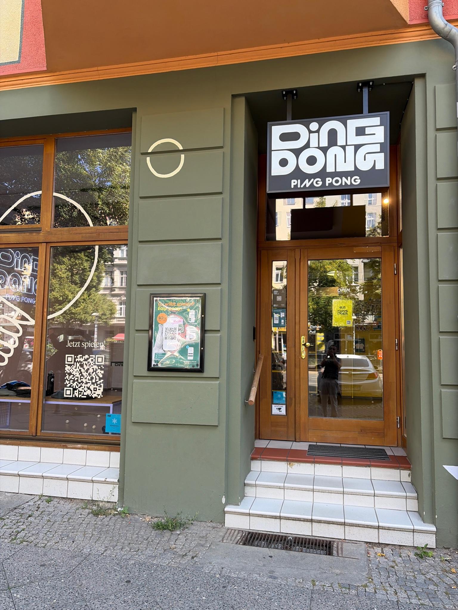 Prenzlauer Berg Community Table photo 1