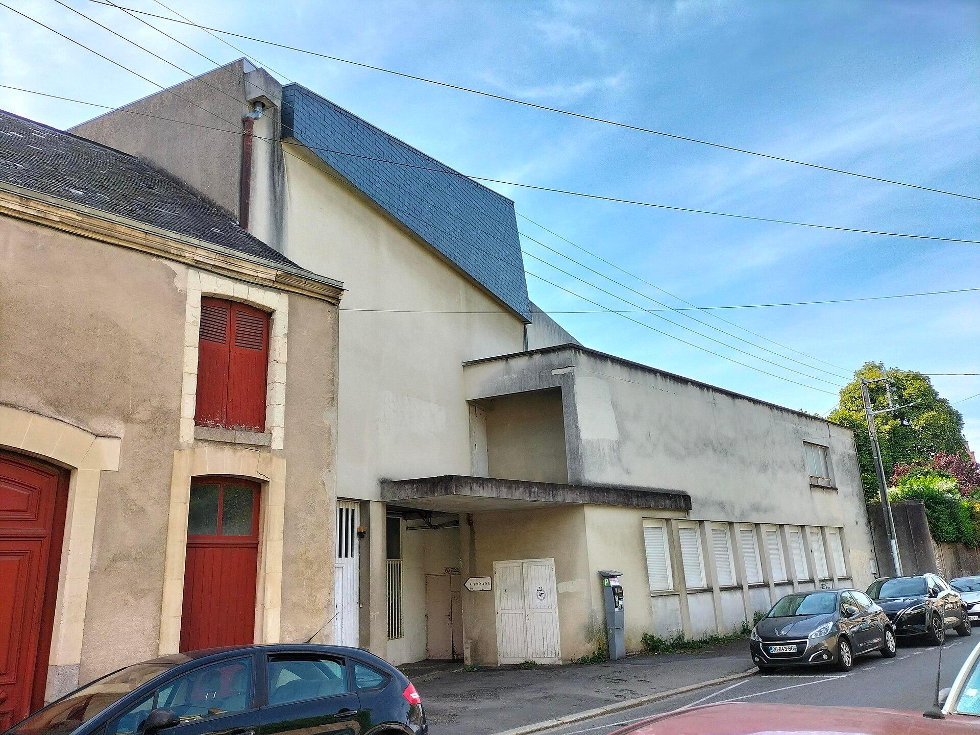 Gymnase Collège Fernand Puech, Laval photo 1
