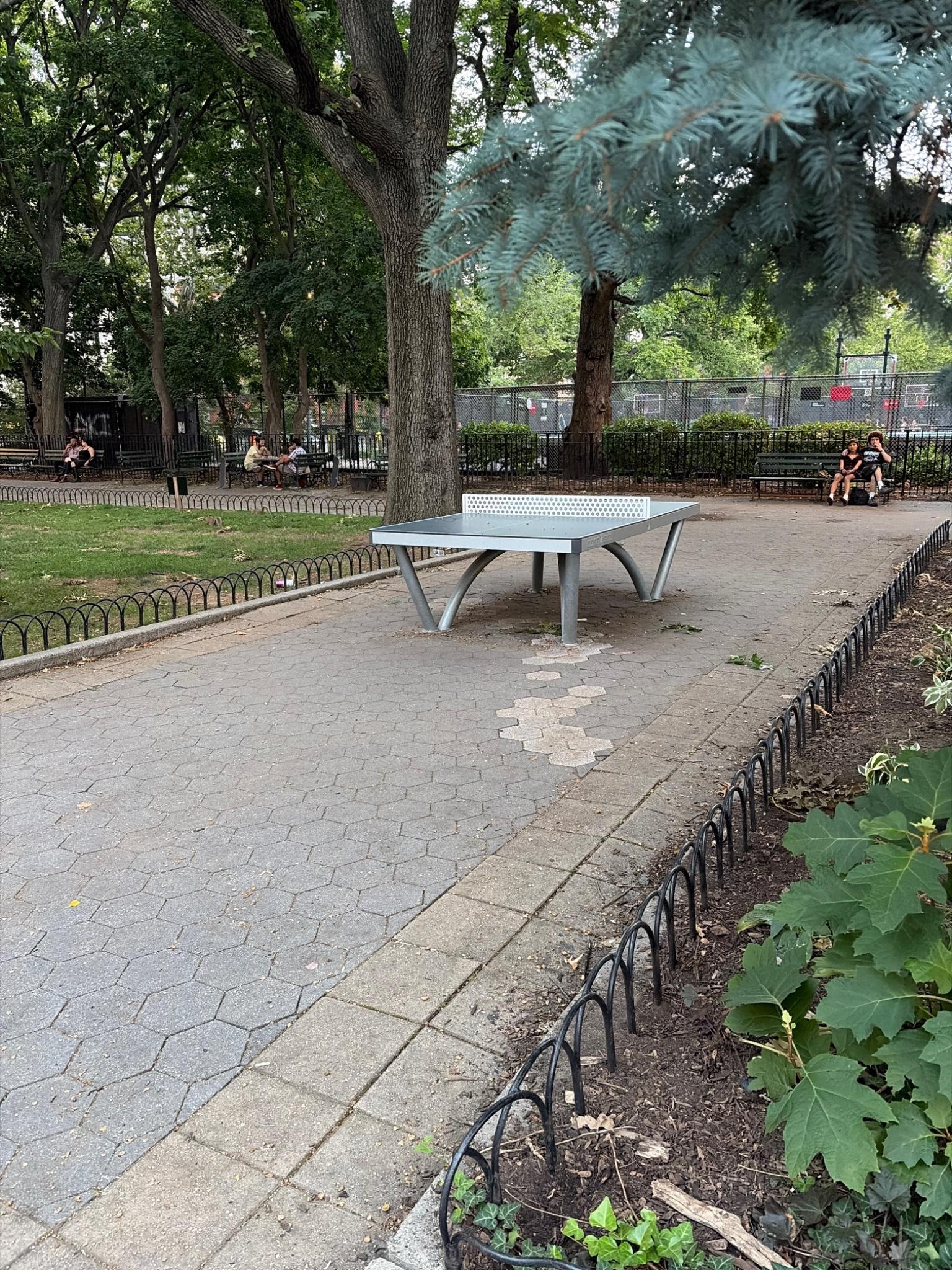 East 9th Street Tables, Alphabet City photo 1