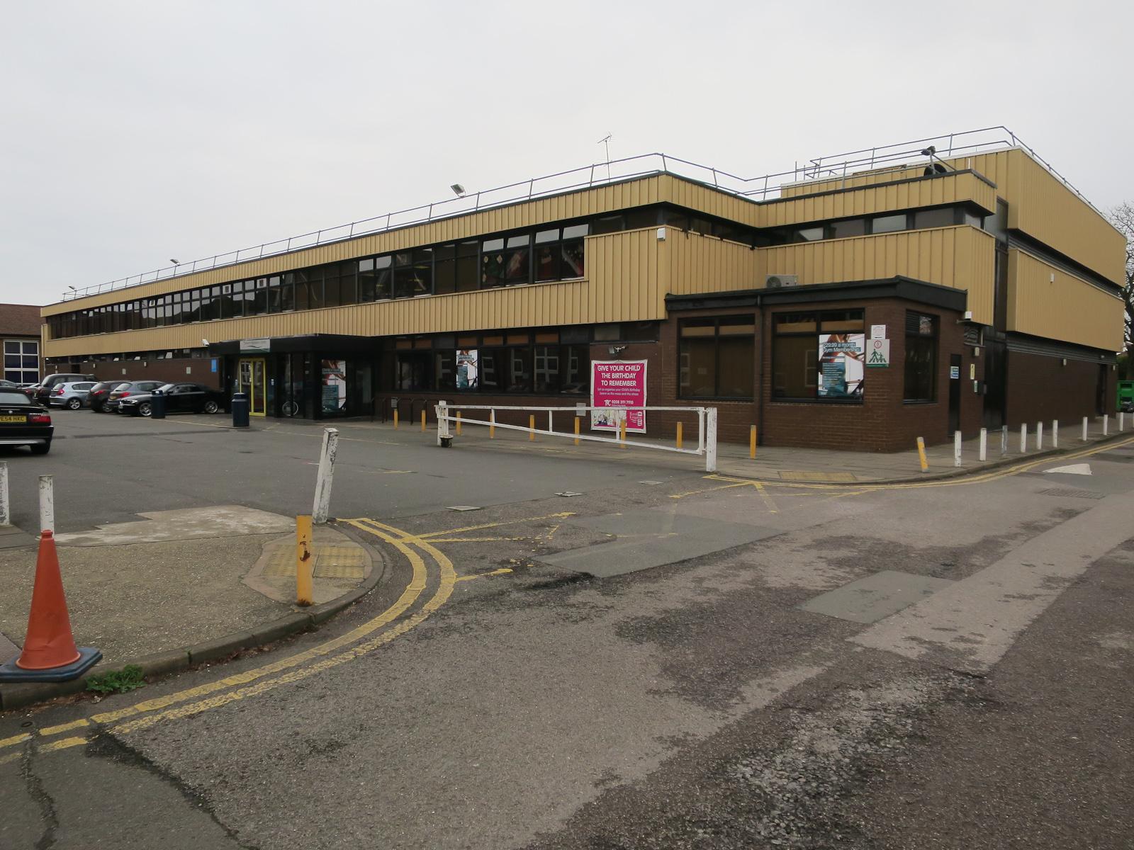 Tolworth Recreation Centre photo 1