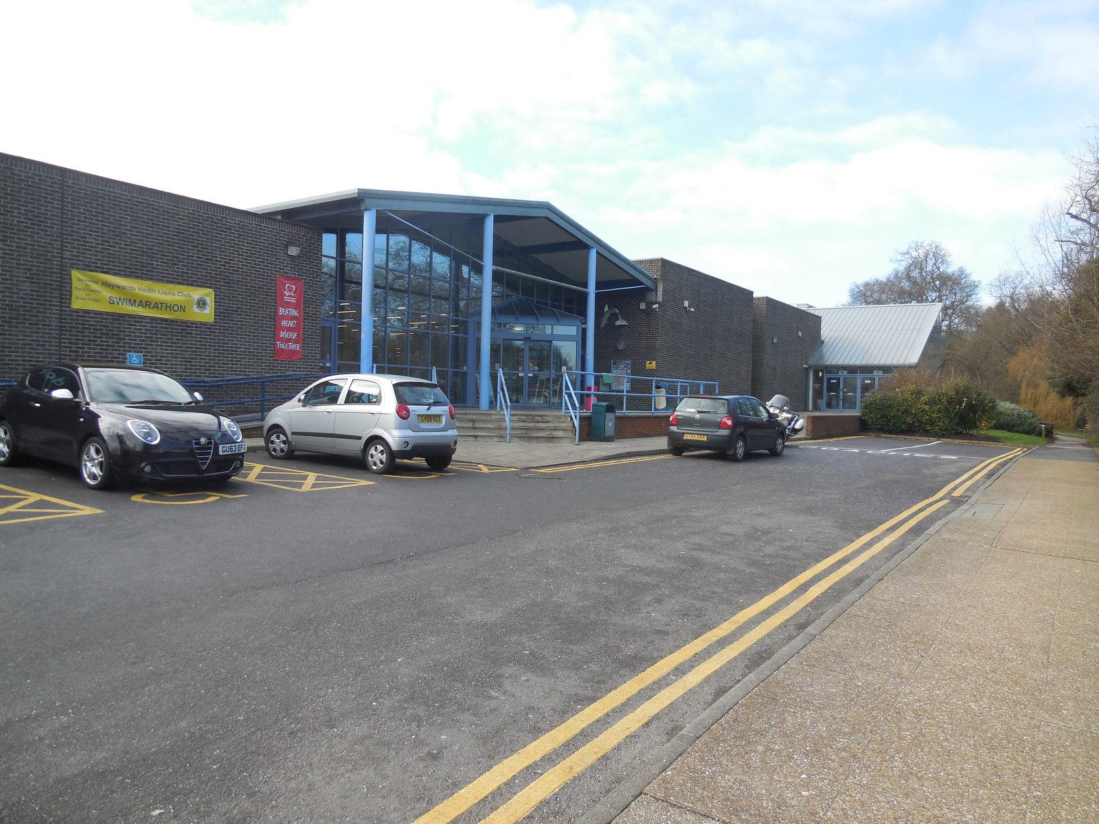The Dolphin Tables, Haywards Heath photo 1
