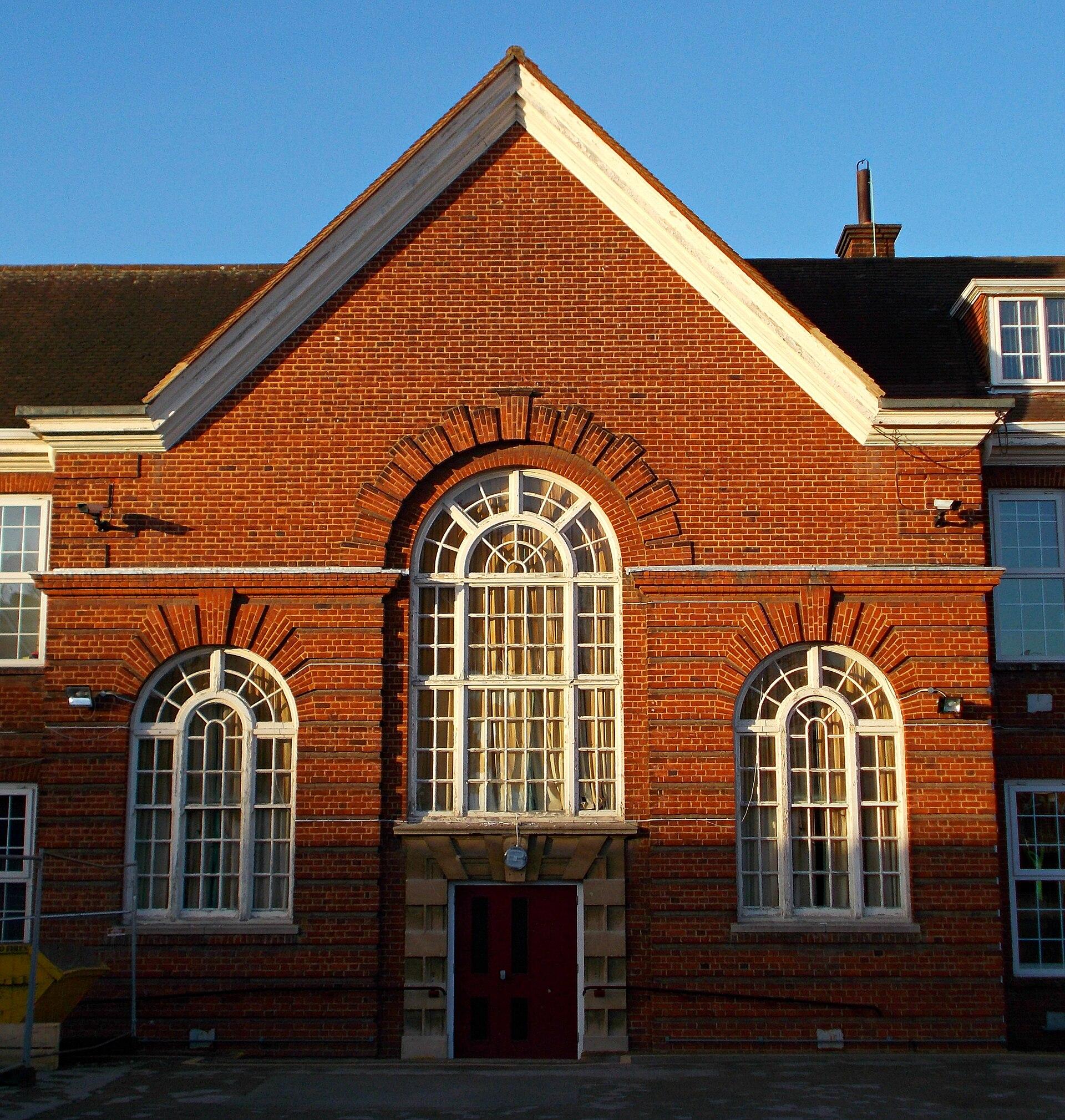 Sutton Grammar School Tables, Sutton photo 1