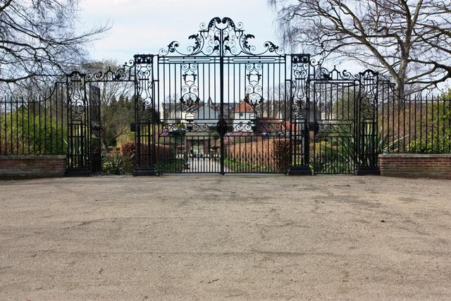 Rowntree Park, York photo 1