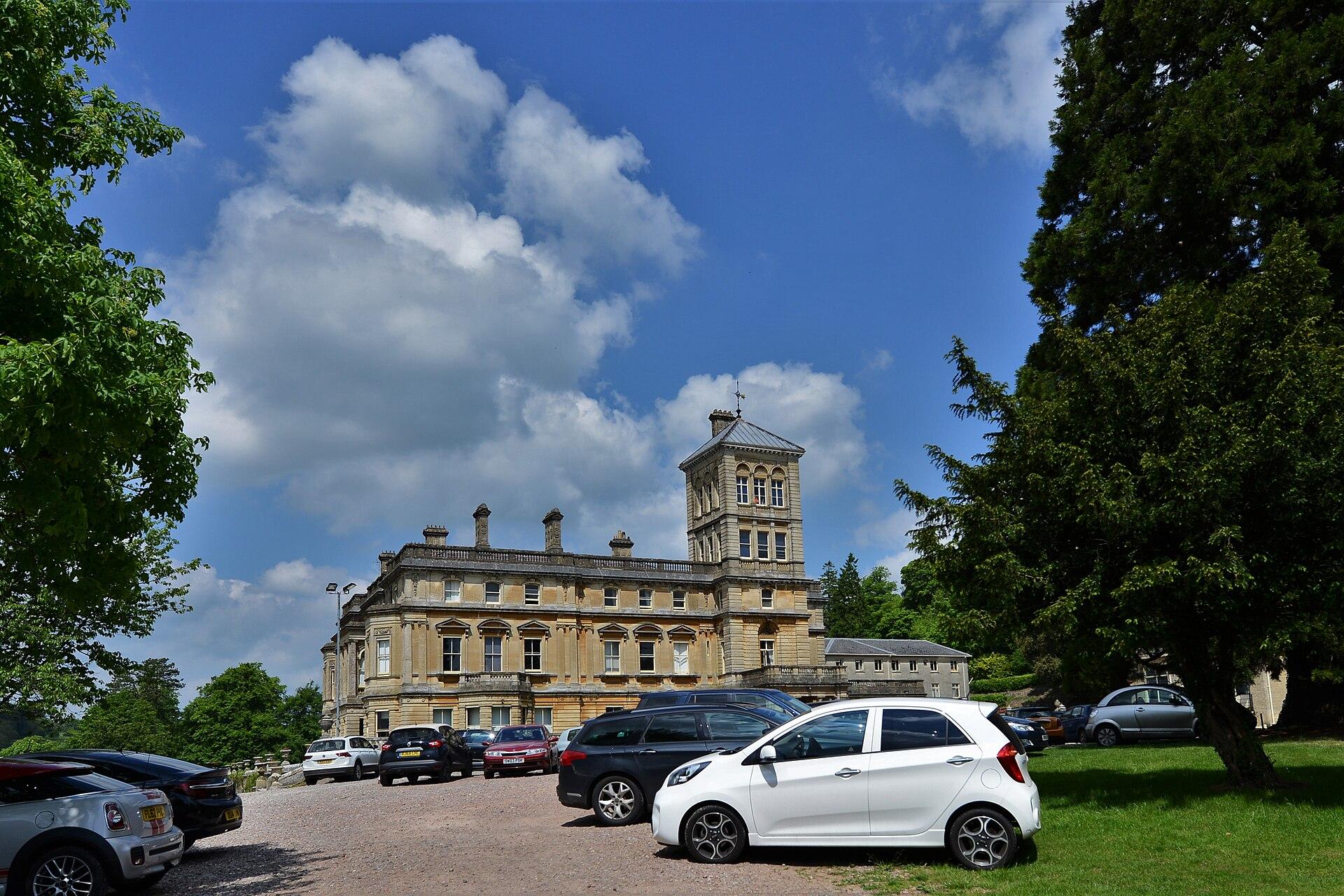 Rendcomb College Tables, Cirencester photo 1
