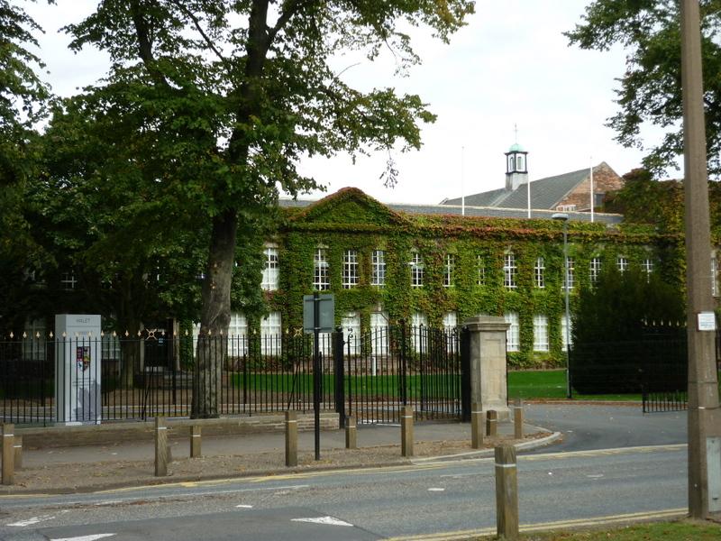 Malet Lambert School Tables, Hull photo 1