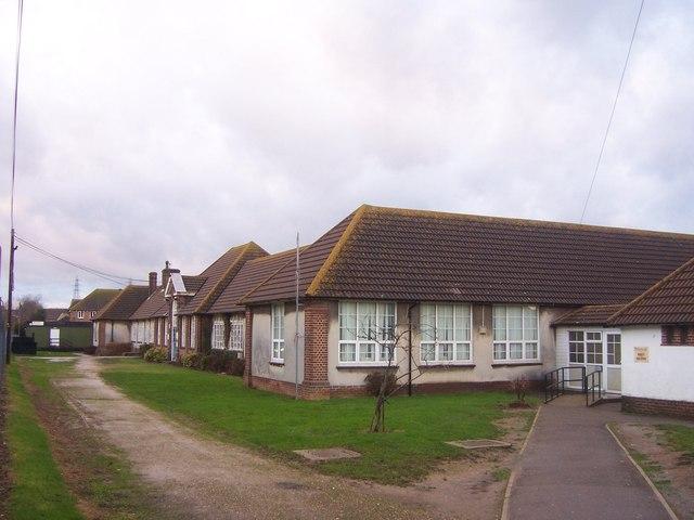 The Holmesdale School photo 1