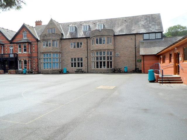 Fairfield High School (peterchurch) photo 1