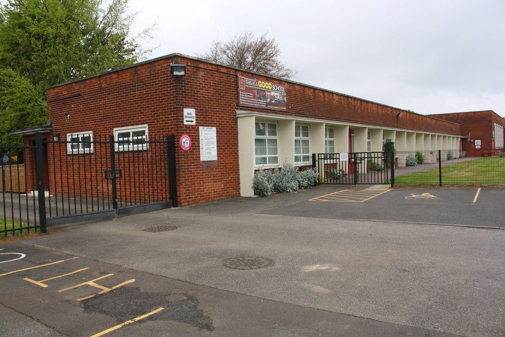 Dogsthorpe Academy Tables, Peterborough photo 1