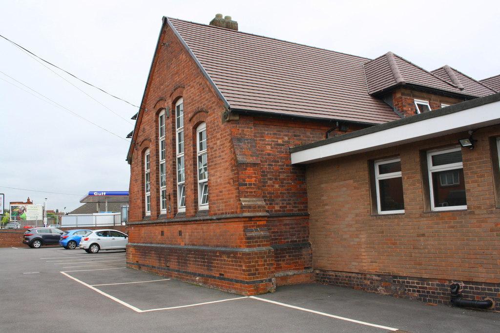 Glascote Road Tables, Tamworth photo 1