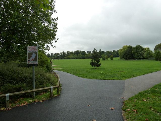 Horsham Park Tables, Horsham photo 1