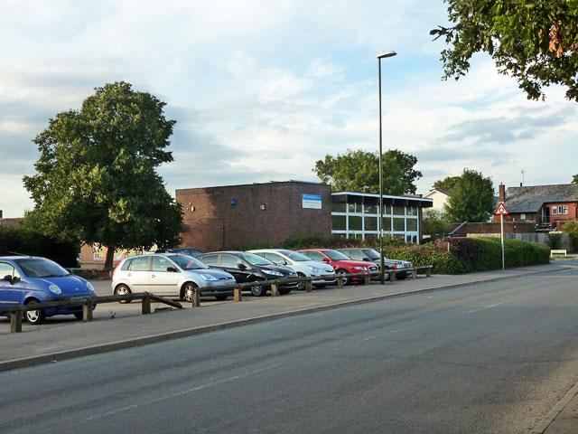 Langley Green Primary School, Crawley photo 1
